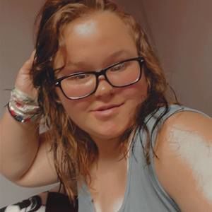 Meet your Posher, April